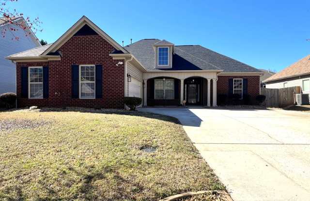 Beautiful Home w/Lots of Extras