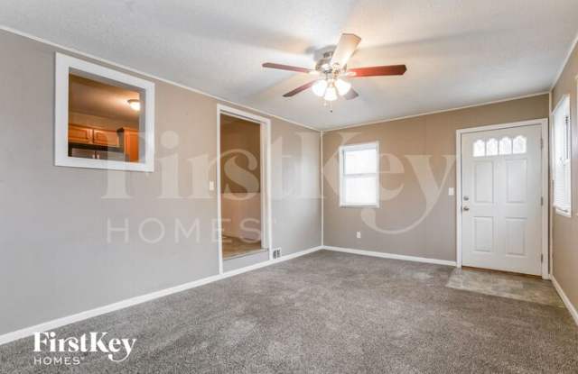 2 Northeast Ferrell Lane