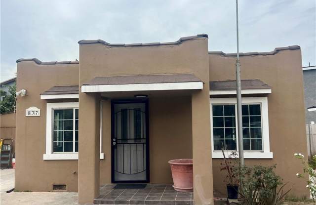 837 S Philadelphia Street