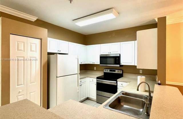 Photo of 4402 SW 160th Avenue 910, Miramar, FL 33027