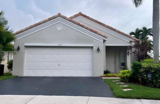 4370 Pine Ridge Ct - 4370 Pine Ridge Court, Weston, FL 33331