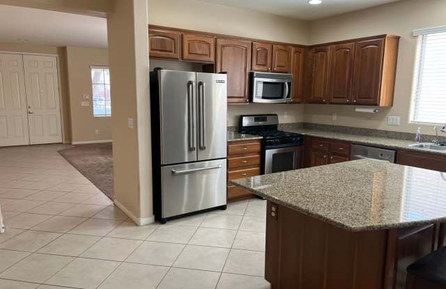 Single Story in Aliante area