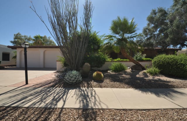 1322 N Paseo Maravilloso - 1322 North Paseo Maravilloso, Green Valley, AZ 85614