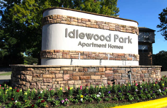 Photo of Idlewood Park Apartments