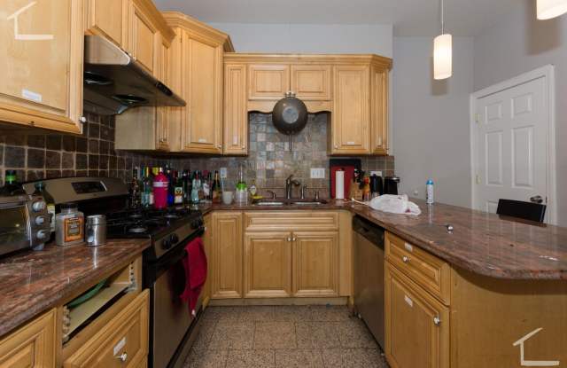 HOT ALLSTON LISTING!!!!