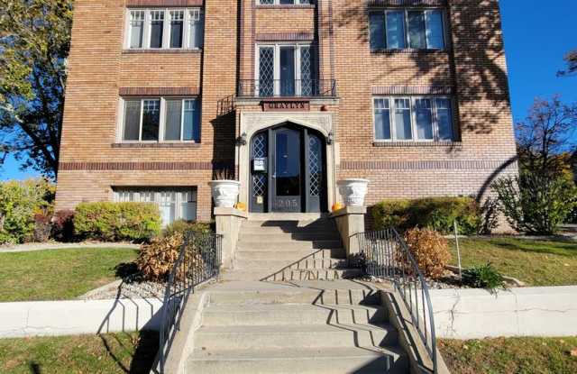 Graylynn Apartments