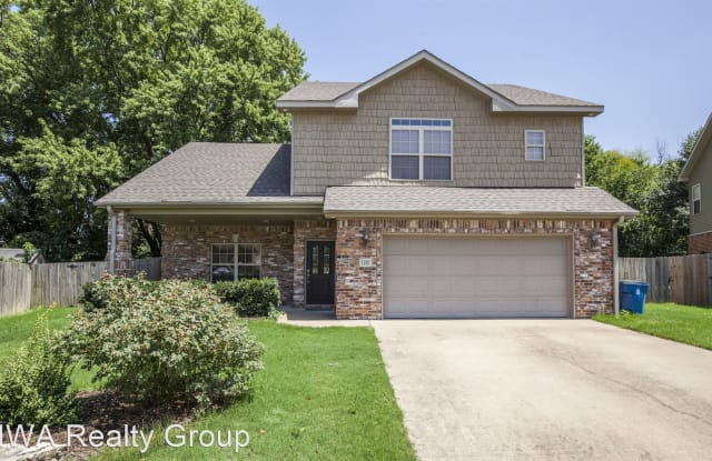 1101 SE Phoenix Street - 1101 Southeast Phoenix Street, Bentonville, AR 72712