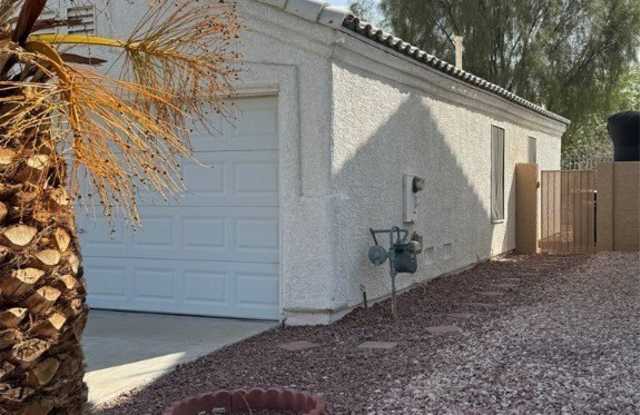 2498 Foxmoore Court