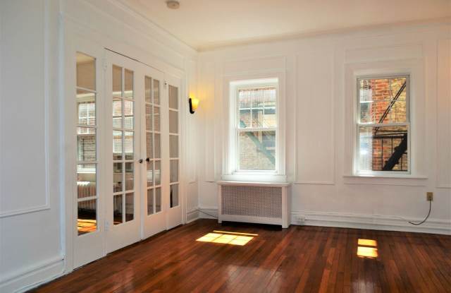40 74TH ST