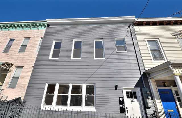 Photo of 222 69TH ST