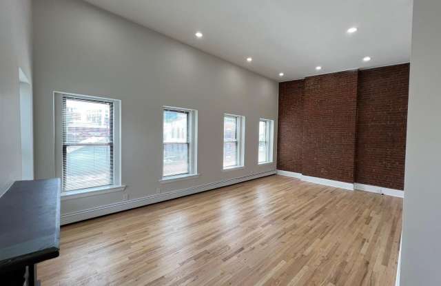 48 BRIGHT ST