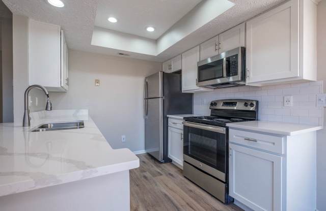 Perimeter Lakes Apartments