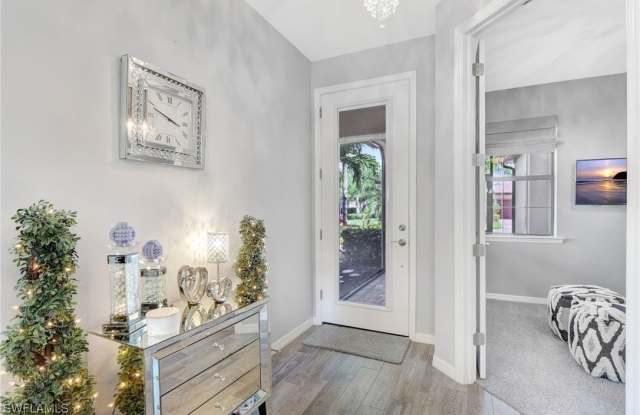 10908 Clarendon Street