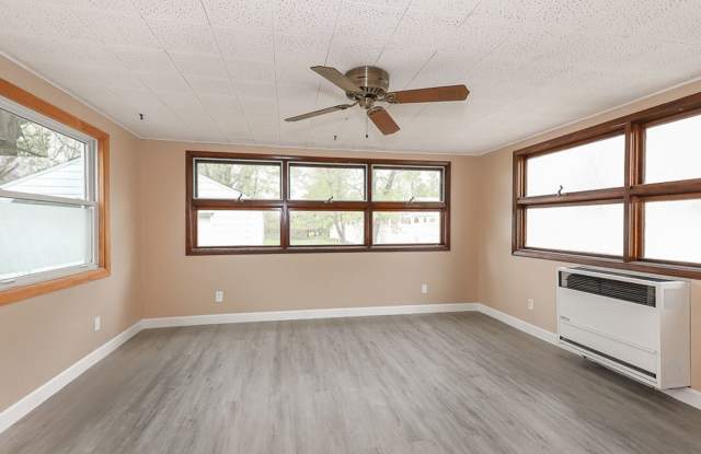 1624 Overbrook Rd Lyndhurst, OH 44124, USA