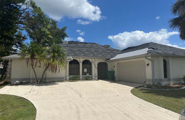 Photo of Newly Remodeled 3 Bedroom 2 Bath with Pool!