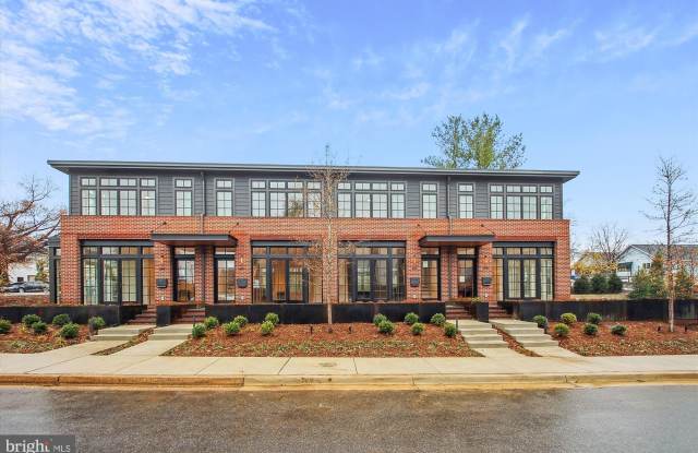 Photo of 697 GIDDINGS Avenue