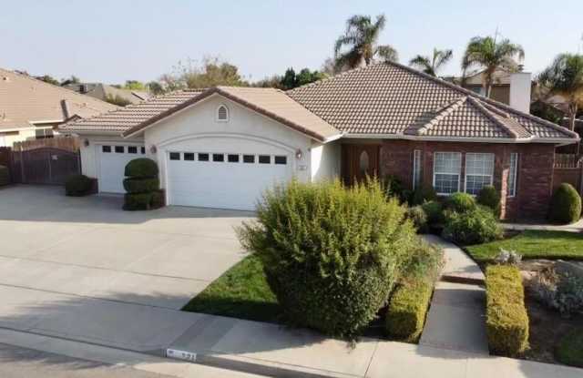 521 Sherwood Court