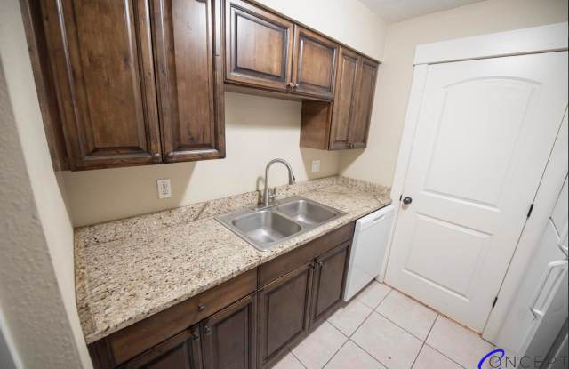 Photo of 7108 South Highland Drive