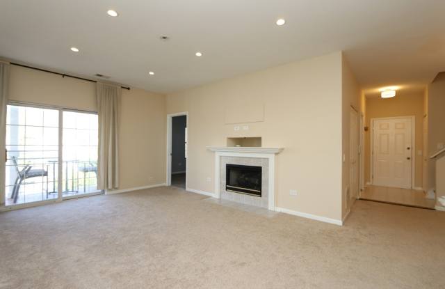 3333 STRATFORD Court