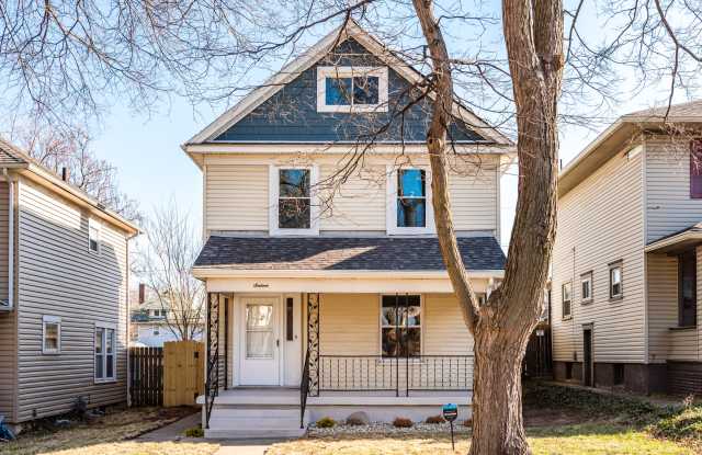 16 Kratochwill St
