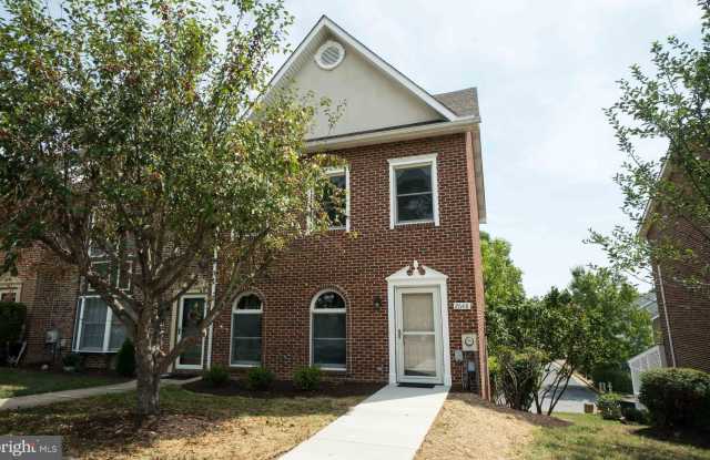 2648 DANIEL TERRACE