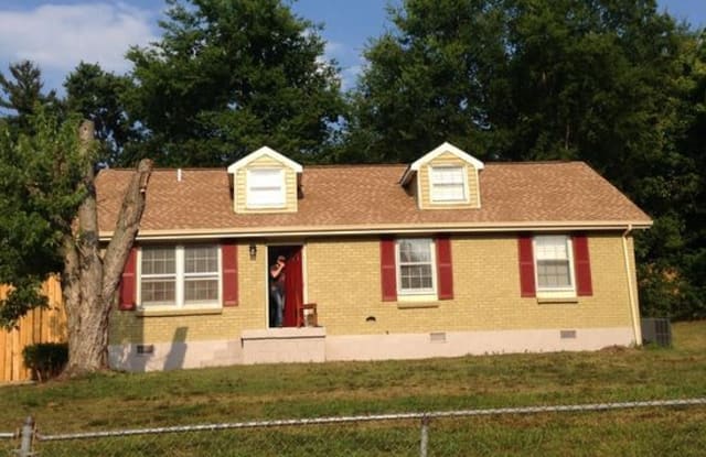 524 Buffalo Trl - 524 Buffalo Trail, Green Hill, TN 37122