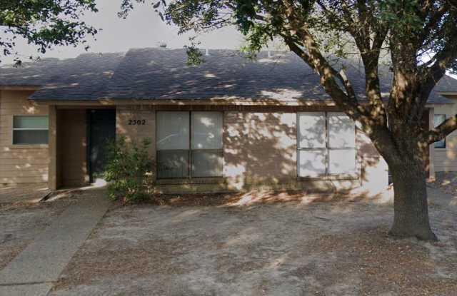 2502 Cypress Dr