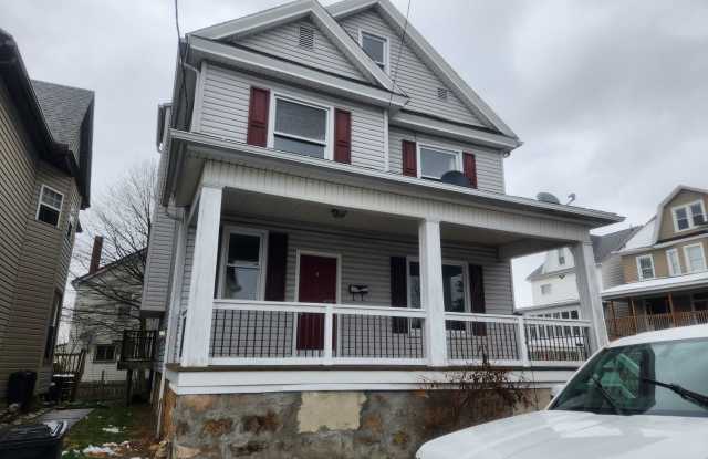 Beautiful 3 Br in Altoona
