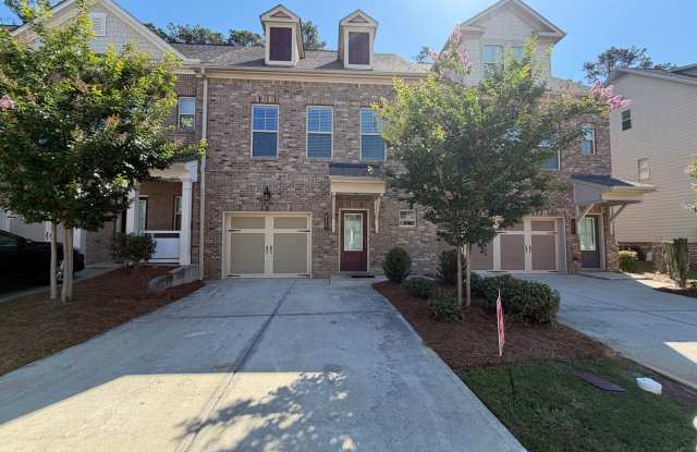 311 Mahone Dr. #14