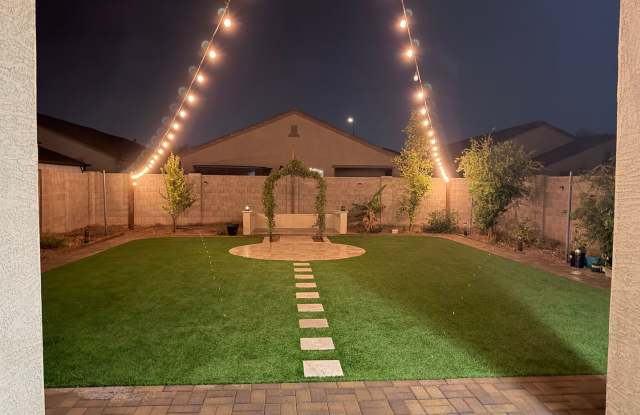 3 bedroom 3 bath Home