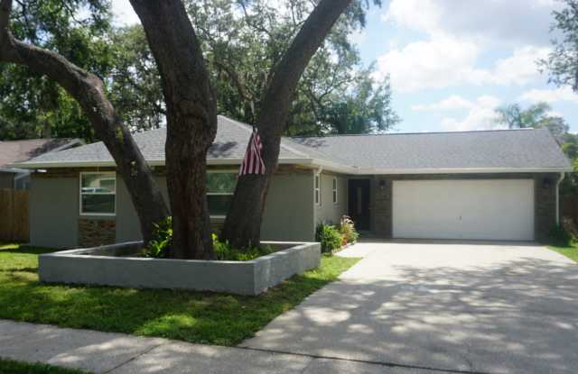 3 Bedrooms / 2 Bath Brandon Home