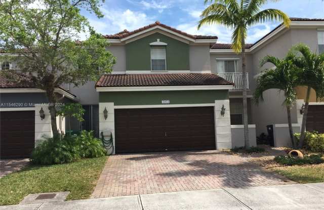 7973 NW 114th Pl - 7973 Northwest 114th Place, Doral, FL 33178