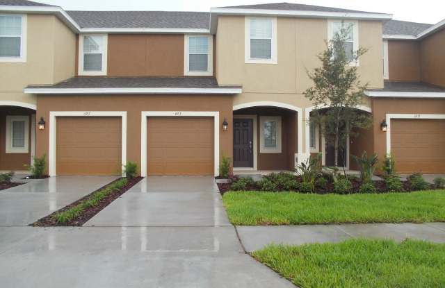6915 Woodchase Glen Drive