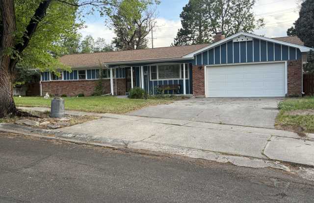 1428 Bellaire Dr