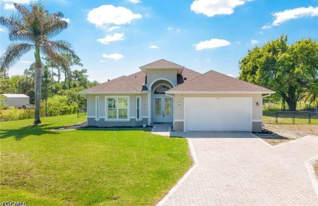 638 Parkdale Boulevard