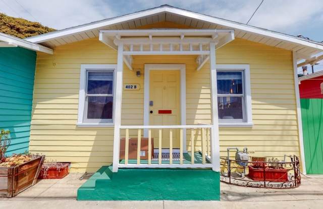 402 N Venice Blvd unit: B