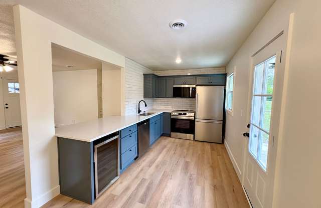 Photo of Newly Remodeled Home near KSU Football Stadium