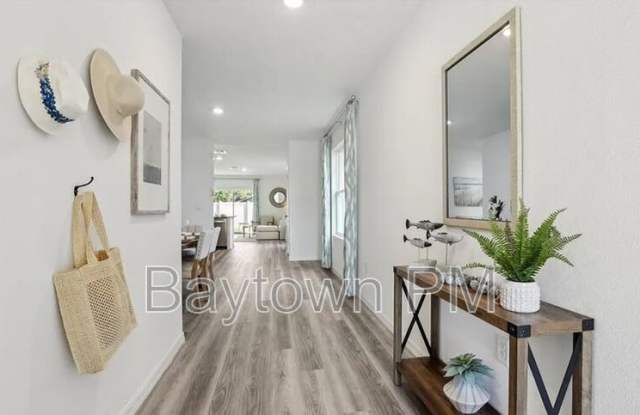 32528 Weathered Oak Dr