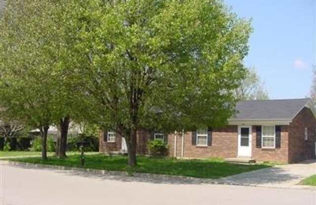 145 Towson Way - 145 Towson Way, Georgetown, KY 40324