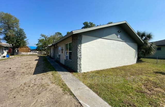 3215 Jeffcott St (Unit 2 or North unit - 3215 Jeffcott Street, Fort Myers, FL 33916