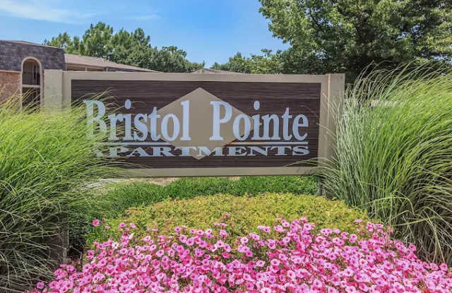 Bristol Pointe Apartments