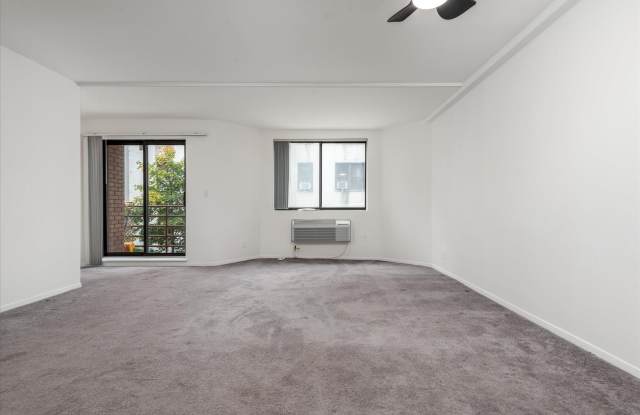 119-40 Metropolitan Avenue