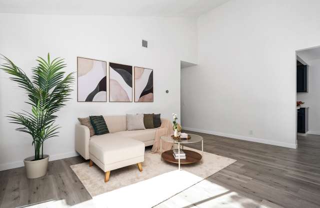 20553 South Vermont Avenue Unit 6