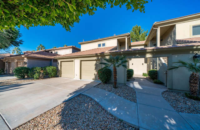 7401 W ARROWHEAD CLUBHOUSE Drive unit: 2013