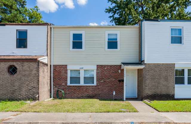 1122 Old Clubhouse Road