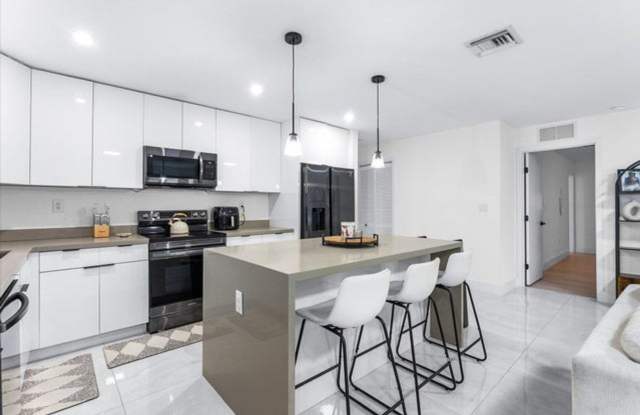 2848 NW 9th Place, Fort Lauderdale, FL 33311