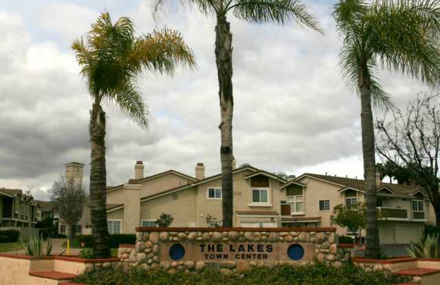 3Br 2 1/2Ba, 2 Story Condo Avail May 1st short term lease