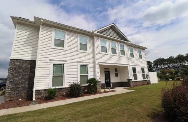 104 Kineton Woods Way