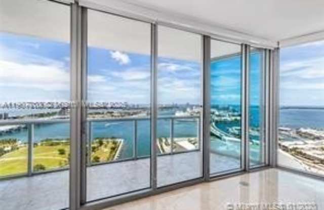 888 Biscayne Blvd 2709