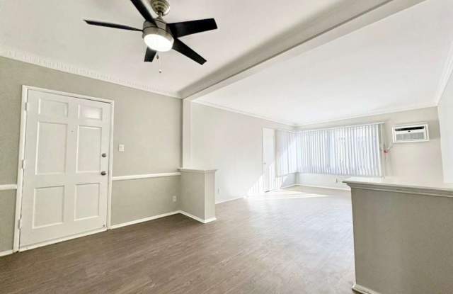 5309-5315 Whitsett Avenue